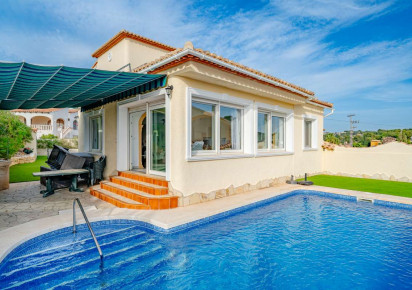 Resale · detached house · Costeres