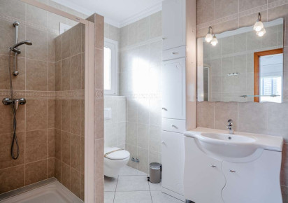 Resale · detached house · Costeres