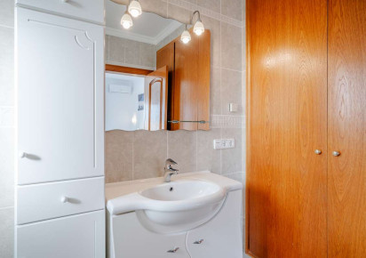 Resale · detached house · Costeres