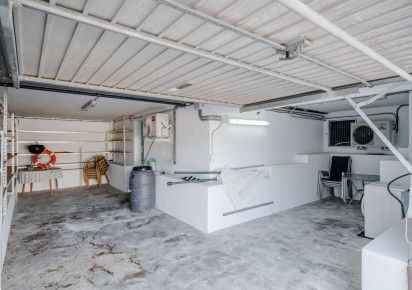 Resale · detached house · Costeres