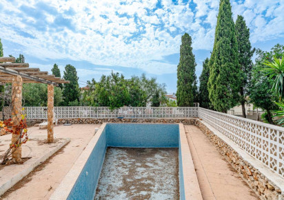 Resale · detached house · Costeres