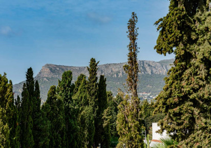 Resale · detached house · Costeres