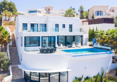 Resale · detached house · Cumbre del Sol