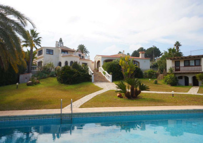 Resale · detached house · Jávea