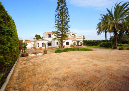 Resale · detached house · Jávea