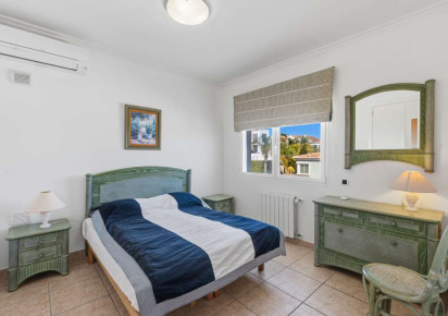 Resale · detached house · Les Bassetes