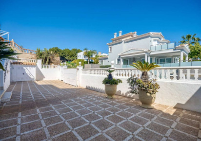 Resale · detached house · Les Bassetes