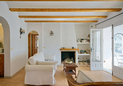 Resale · detached house · Moraira