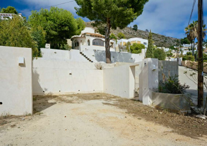 Resale · detached house · Moraira