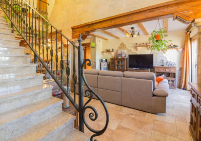 Resale · detached house · Redován