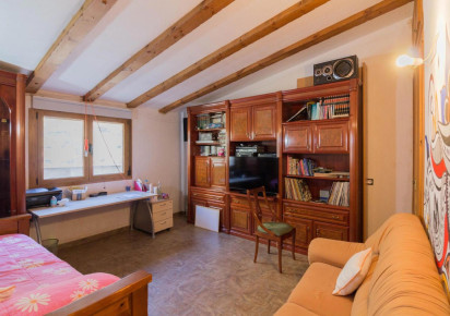 Resale · detached house · Redován