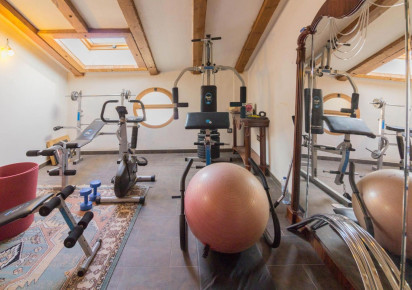 Resale · detached house · Redován