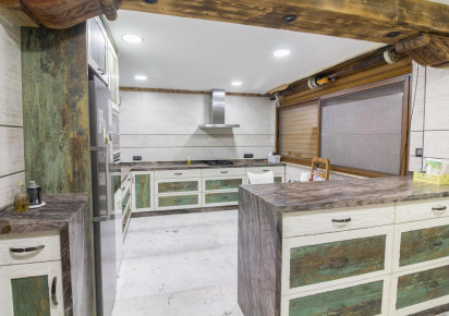 Resale · detached house · Redován