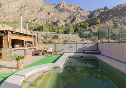 Resale · detached house · Redován