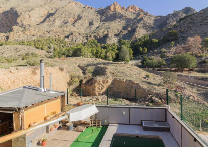 Resale · detached house · Redován