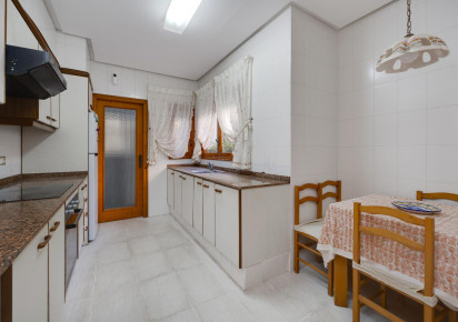 Resale · detached house · Santa Pola