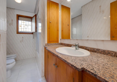 Resale · detached house · Santa Pola