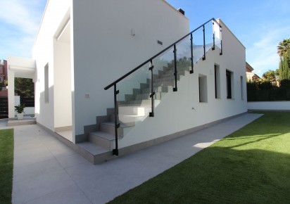 Resale · Luxury Villas · El Pinar de Campoverde · PINAR DE CAMPO VERDE