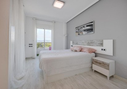 Resale · penthouse · Almoradi