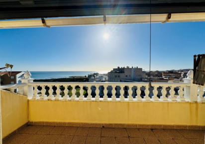Resale · penthouse · La Mata · Alanis
