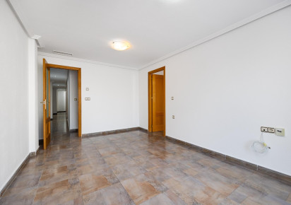 Resale · penthouse · Torrevieja · Centro