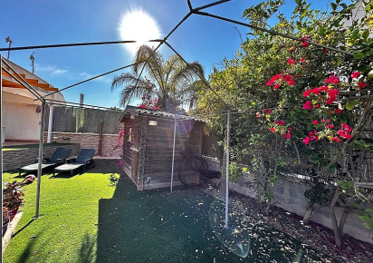 Resale · Semidetached villa · Mil Palmeras