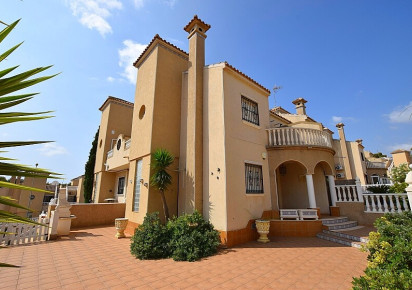 Resale · Semidetached villa · Orihuela Costa · Villamartin area