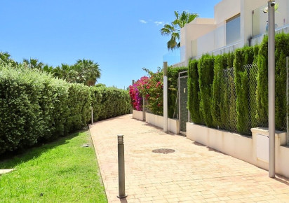 Resale · Semidetached villa · Punta Prima