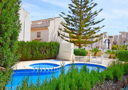 Resale · Semidetached villa · Torrevieja · Calas - norte ciudad