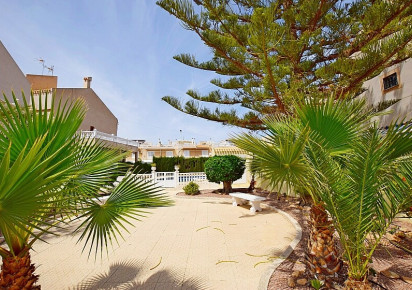 Resale · Semidetached villa · Torrevieja · Calas - norte ciudad