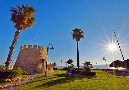 Resale · Semidetached villa · Torrevieja · Calas - norte ciudad