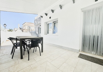 Resale · Semidetached villa · Torrevieja