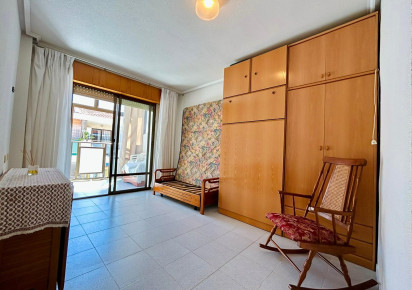 Resale · studio apartment · El Chaparral