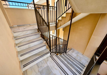 Resale · studio apartment · El Chaparral