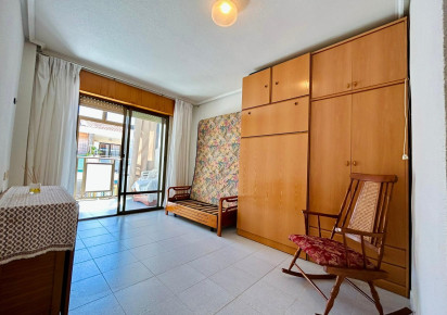 Resale · studio apartment · El Chaparral