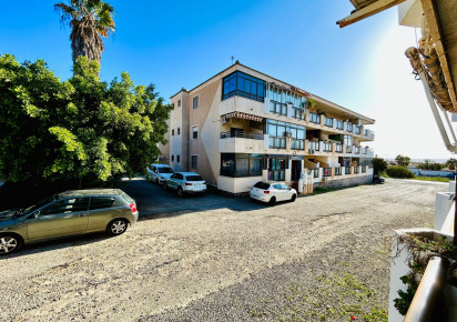 Resale · studio apartment · El Chaparral