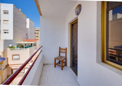 Resale · Studio · Torrevieja