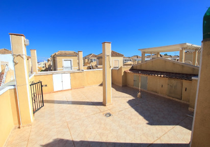 Resale · Townhouse · Los Balcones