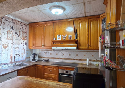 Resale · Townhouse · San Isidro