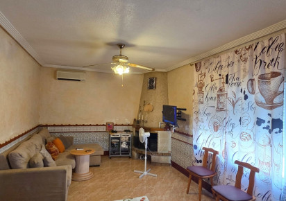 Resale · Townhouse · San Isidro