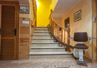 Resale · Townhouse · San Isidro