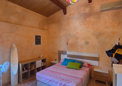 Resale · Townhouse · San Isidro