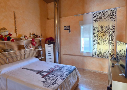 Resale · Townhouse · San Isidro