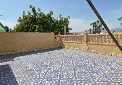 Resale · Townhouse · San Isidro