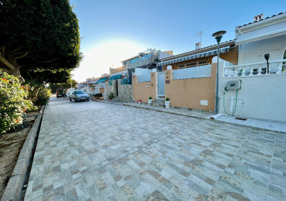 Resale · Townhouse · Torrevieja · Urbanización San Luis