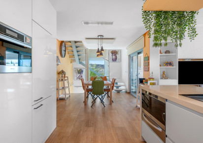 Resale · Villa · Benijofar