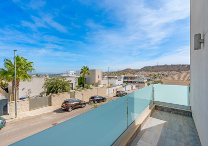 Resale · Villa · Benijofar