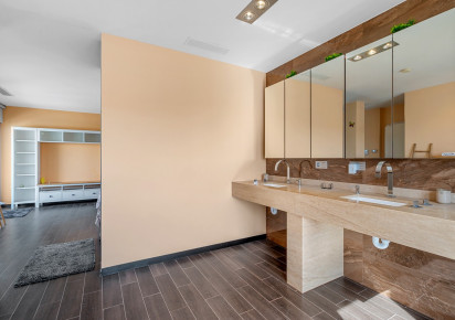 Resale · Villa · Benijofar