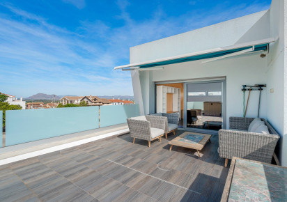 Resale · Villa · Benijofar