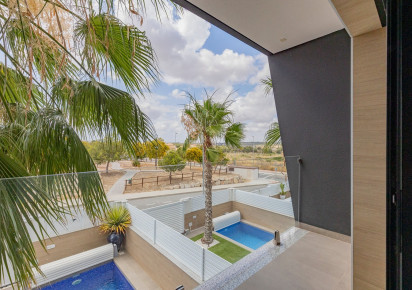 Resale · Villa / Detached · Benijofar